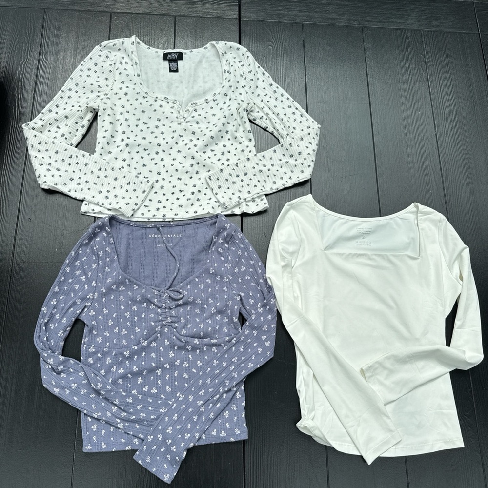 Aeropostale Women's Long Sleeve Scoop Neck Tops - White & Lavender Set